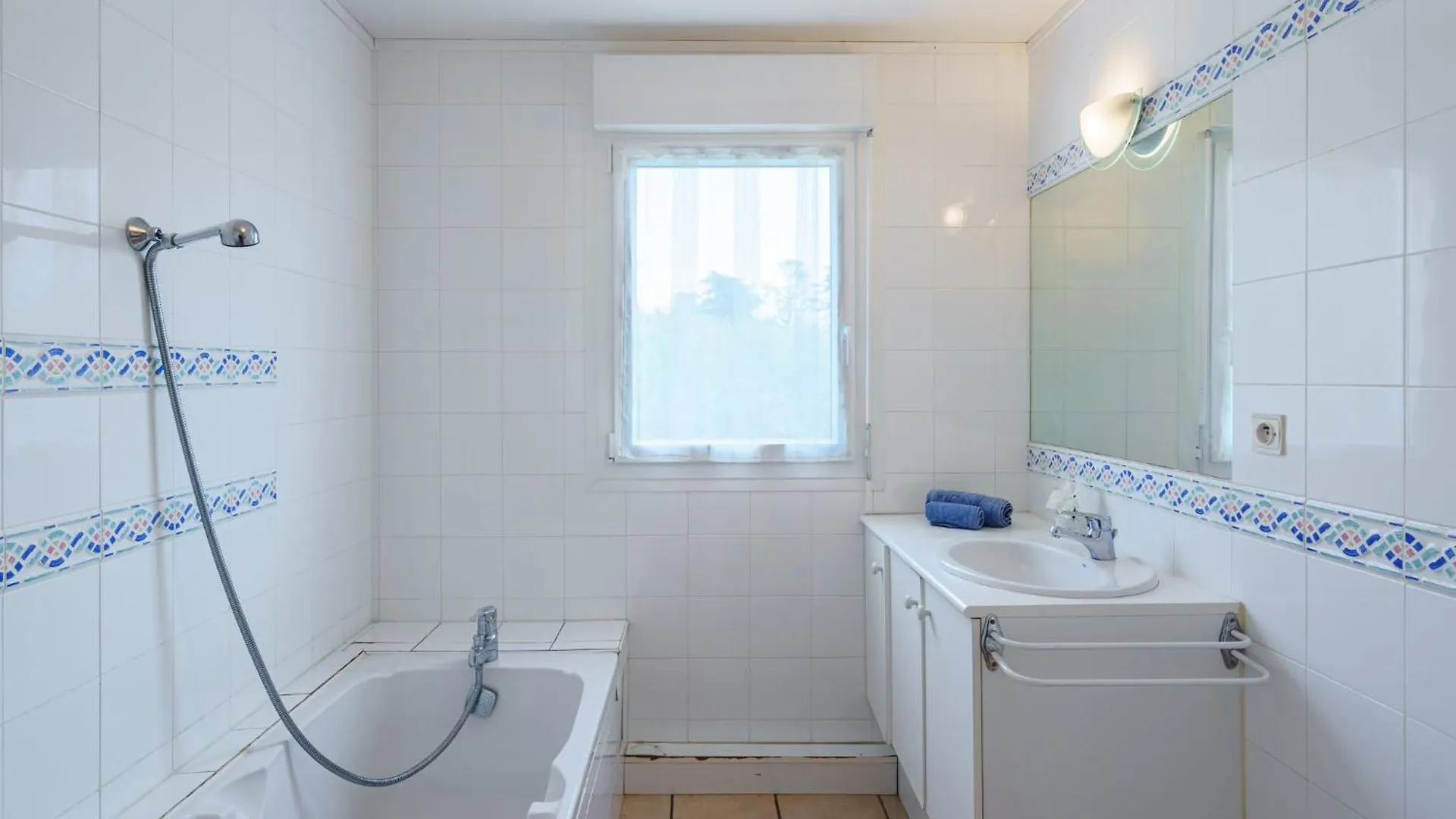 Holiday Home Maison Bleue By Interhome Kernalleguen